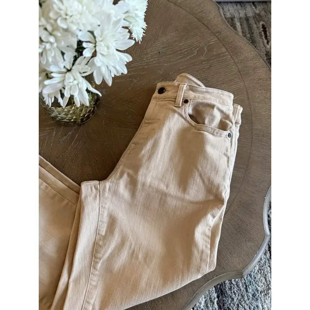 LL Bean Tan Classic Fit Straight Jeans Women's Size 6 - Picture 3 of 6